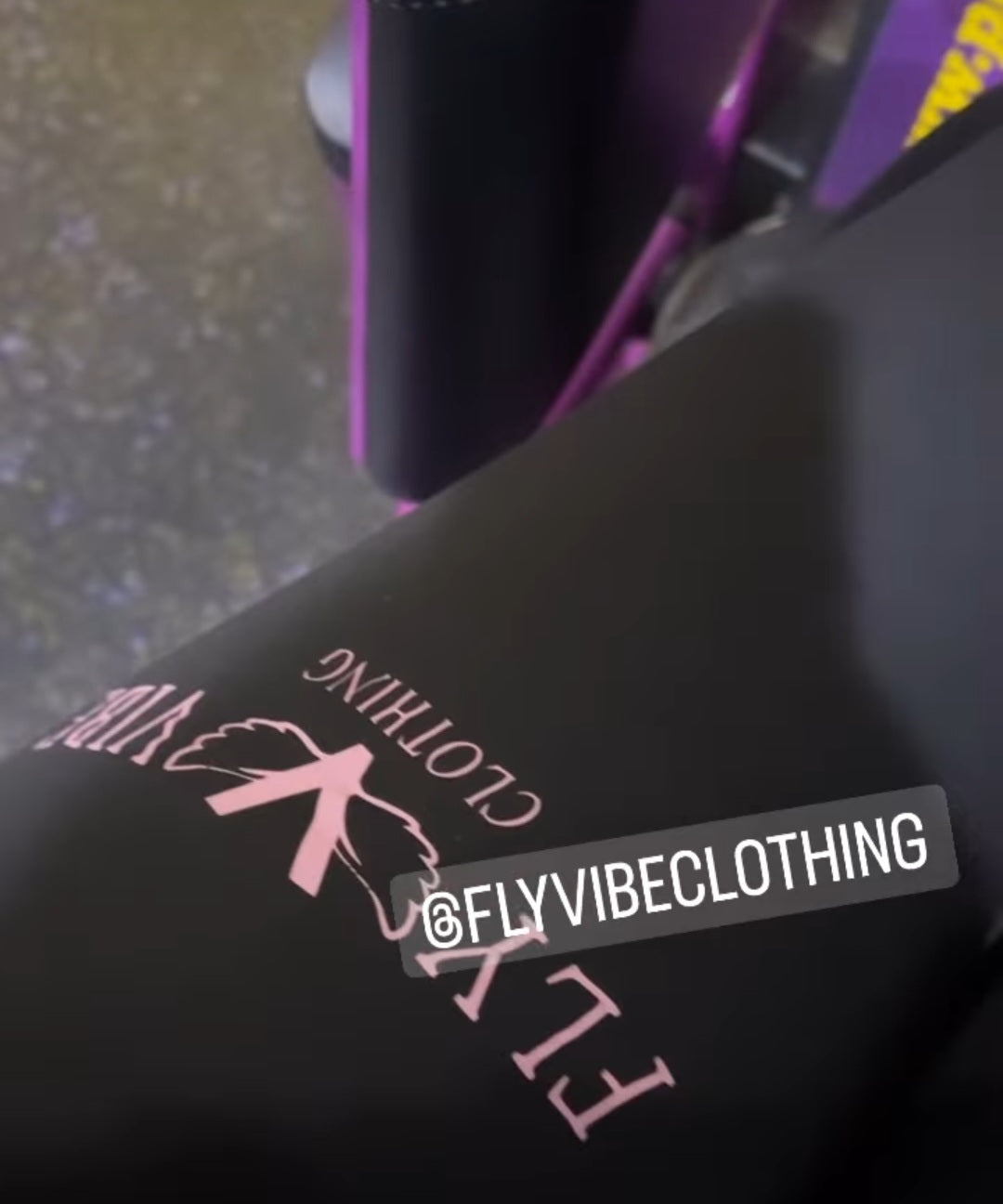 Fly Vibe Extra Soft Leggings - Black/Pink